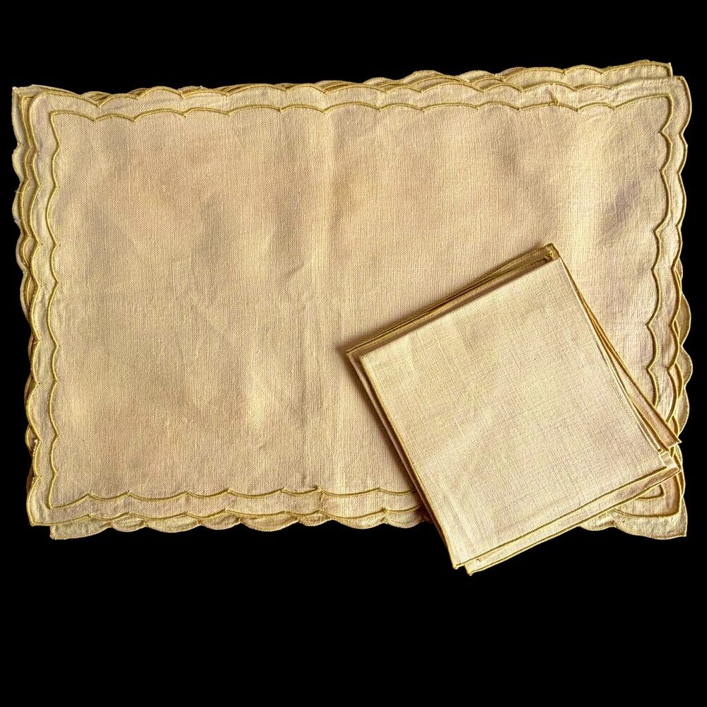 Vintage Set of 4 Gold Linen Placemats & Napkins